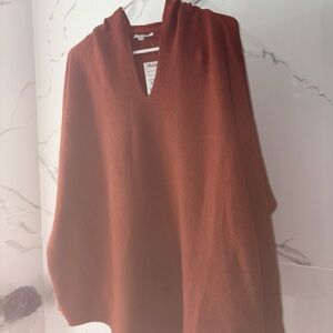 Cozy V-Neck Sweater in Warm Rust